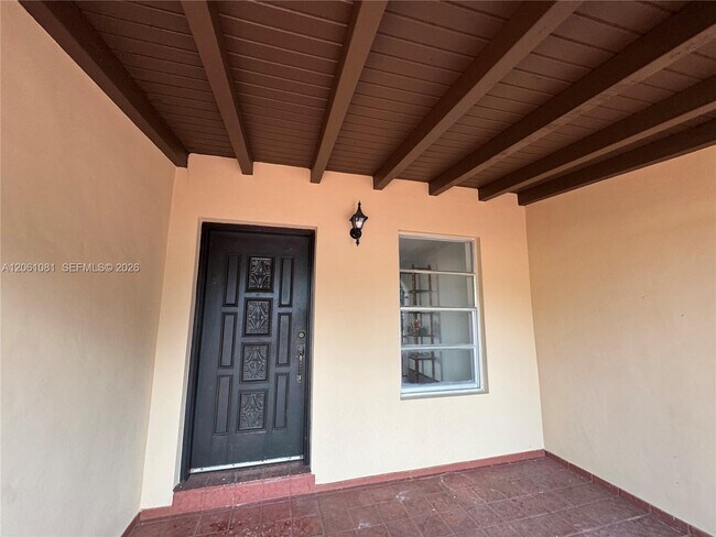 Foto del edificio - 2524 SW 6th St