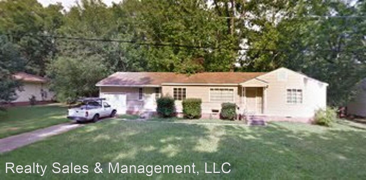 3 br, 1 bath House 3330 Charleston Drive House Rental in Jackson