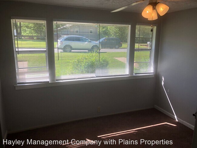 Foto del edificio - 2 br, 1 bath House - 662 Spring Street