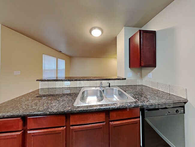 Building Photo - 11039 W Brassy Cove Loop
