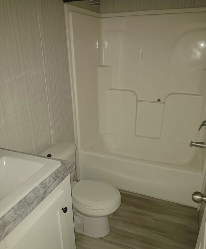 Foto del edificio - 584 Flatwoods Way