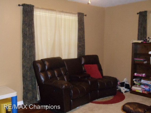 Building Photo - 904 28th St