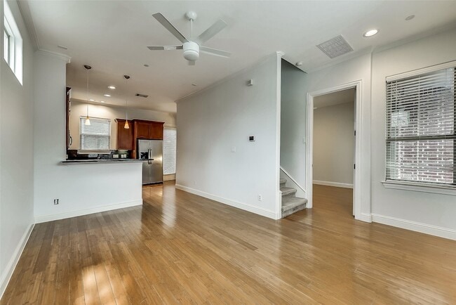 Photo - 2606 N Henderson Avenue Unit A Apartment