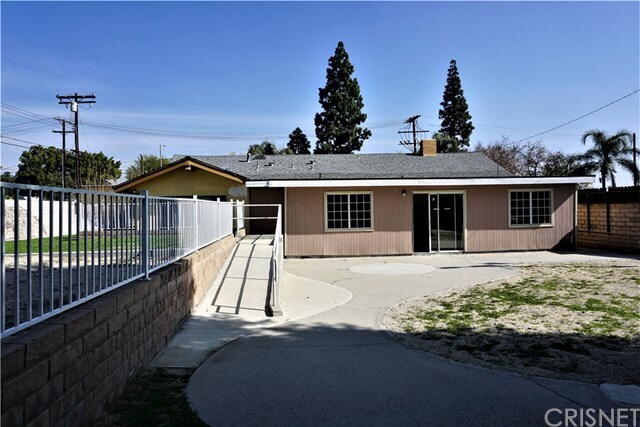 Foto del edificio - 11439 Encino Ave