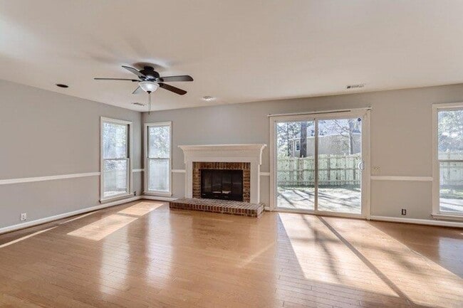 Building Photo - 5190 Cameron Forest Pkwy