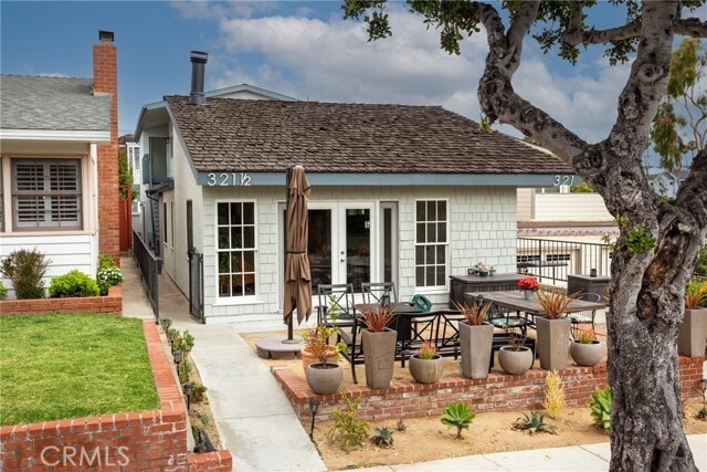 Primary Photo - 321 Iris Ave