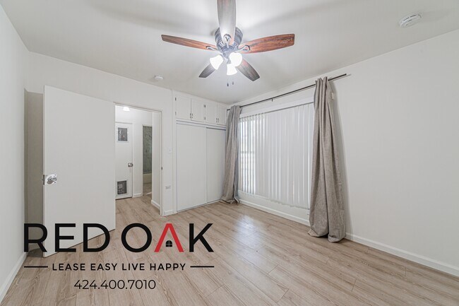 Building Photo - 3325 W 84th St