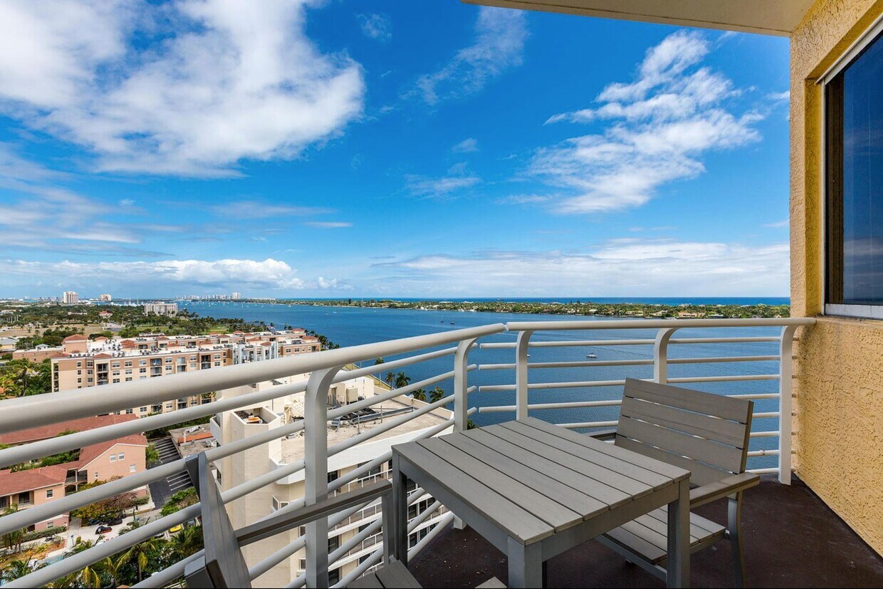 Foto principal - 1551 N Flagler Dr