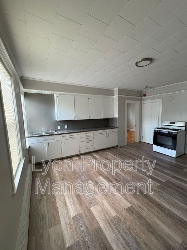 Foto del edificio - 157 Rathbun St