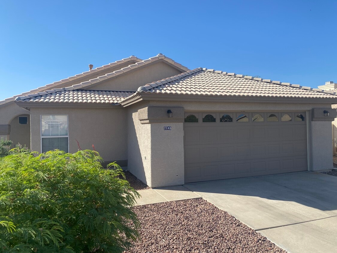 7146 W Hunnington Dr, Tucson, AZ 85743 House Rental in Tucson, AZ