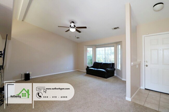 Building Photo - 1976 Chiella Ln