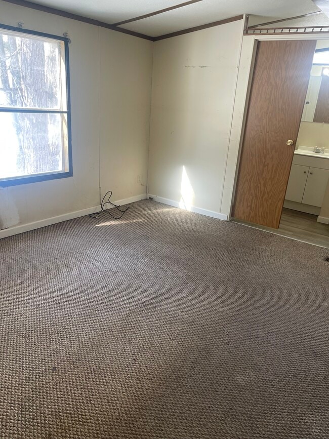 Building Photo - 104 Marina Wy