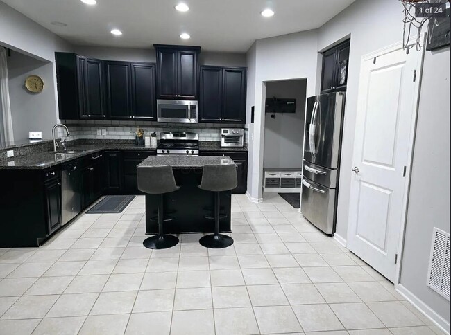 Building Photo - 406 Justice Way