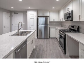 Building Photo - Centerpointe at Market