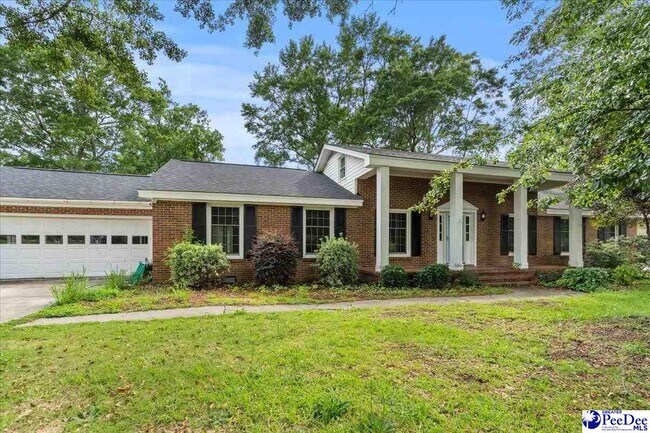Building Photo - 3820 W Lake Dr