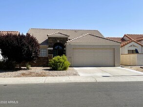 Building Photo - 7823 W Julie Dr