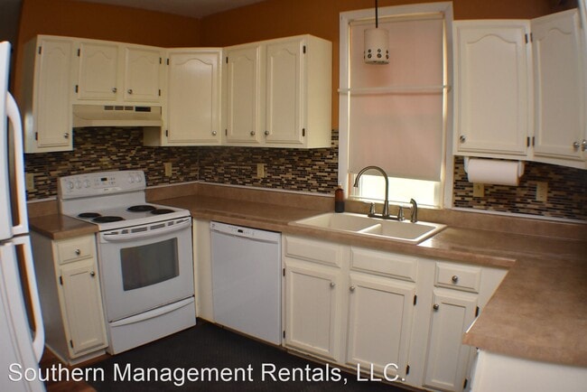 Building Photo - 3 br, 1 bath House - 2255 Indian Rock Dam Rd
