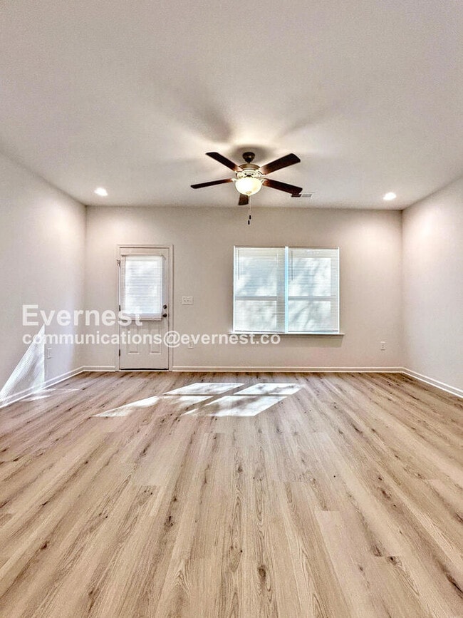 Foto del edificio - 212 Grant St