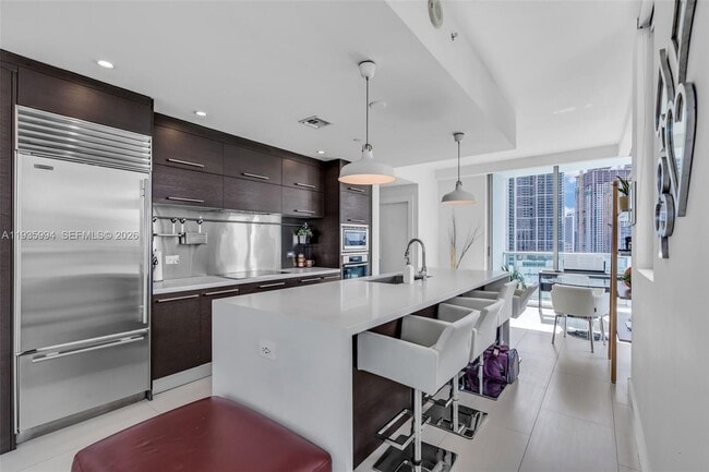 Foto del edificio - 900 Biscayne Blvd