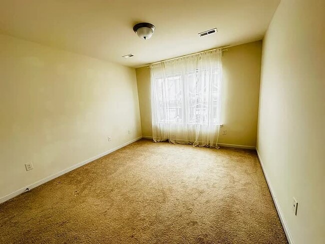 Foto del edificio - 5604 Benoni Ct