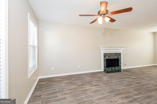 Foto del edificio - 6342 Milo Dr