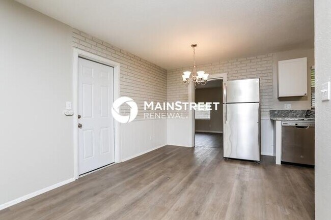 Building Photo - 3 Bedroom Pet-Friendly Home in Orlando, FL...
