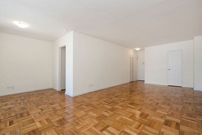 Foto del edificio - 35 E 35th St