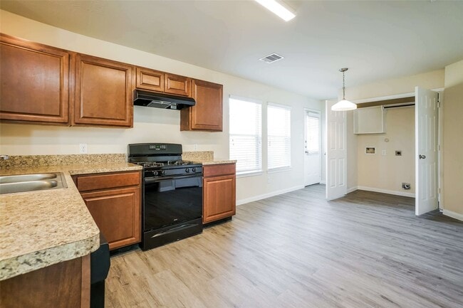 Foto del edificio - 21511 Wilona Way