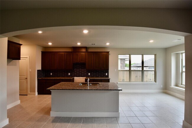 Foto del edificio - 3916 Trenton Pl