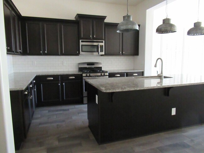 Foto del edificio - Mulberry Neighborhood in East Mesa