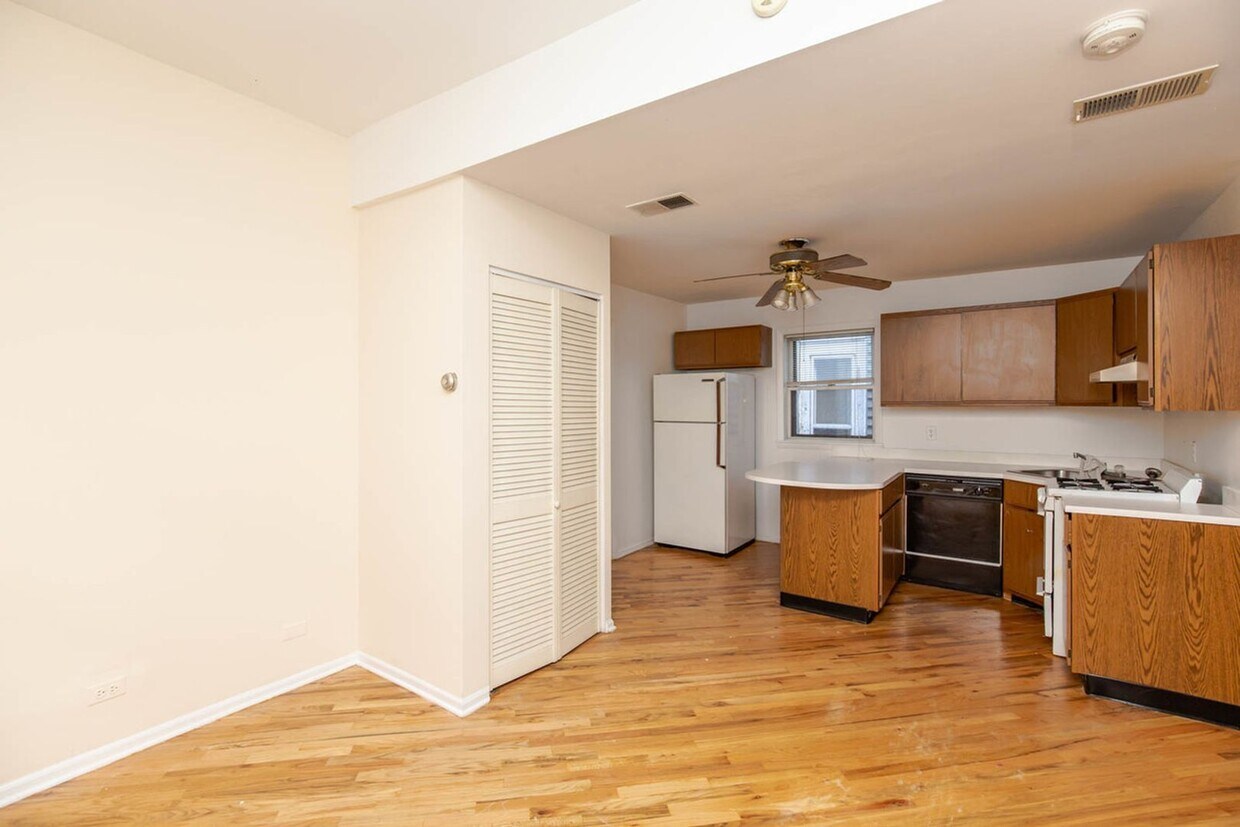 Foto del edificio - 3039 N Southport Ave
