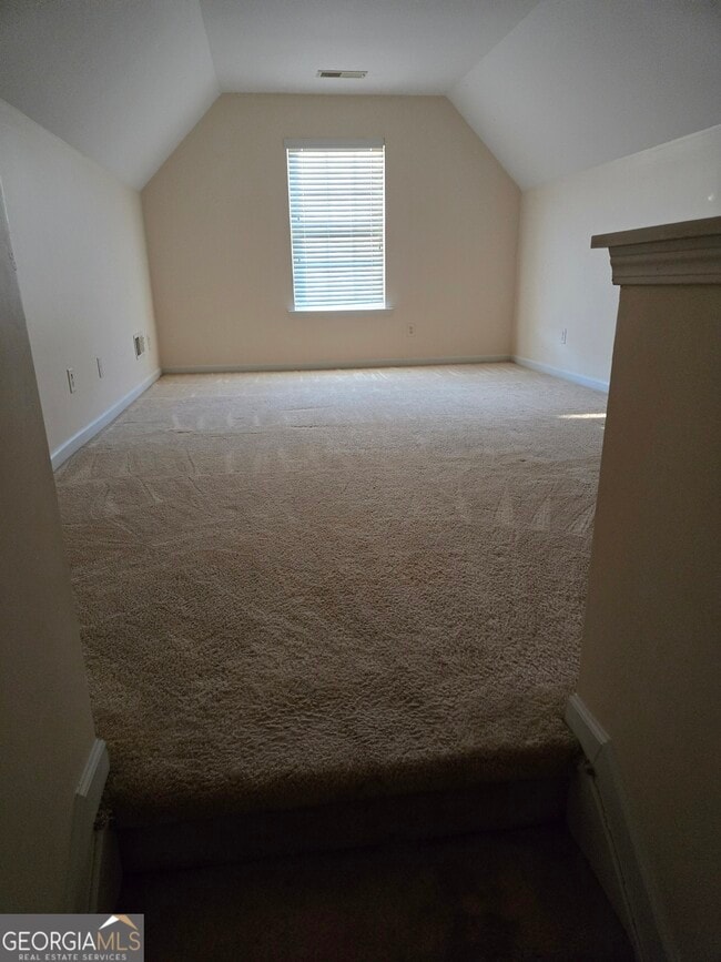 Building Photo - 5140 Rosewood Pl