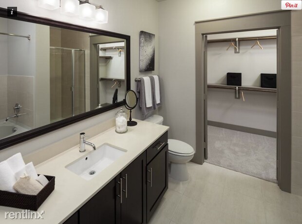 Building Photo - 1 br, 1 bath Apartment - 5850 Maple Ave 596