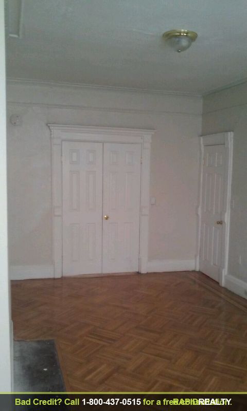 Building Photo - 914 Lafayette Ave