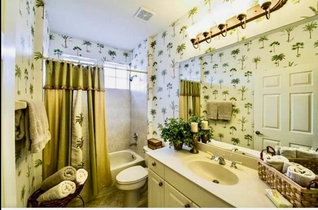 Building Photo - 3049 Driftwood Way