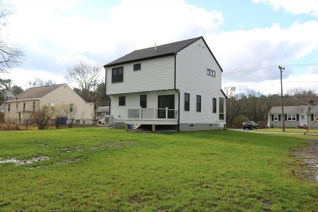 Building Photo - 189 Greenwood St