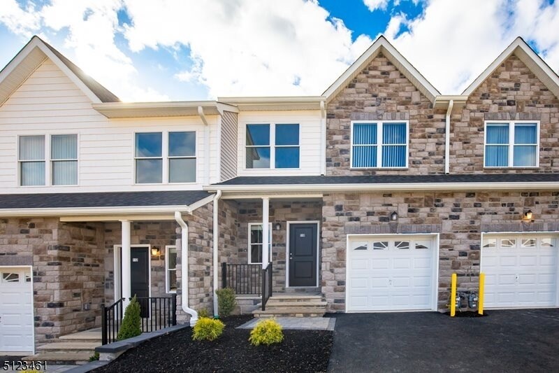 Foto principal - 59 Arlene Ct