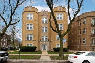 Building Photo - 6511 N Leavitt St