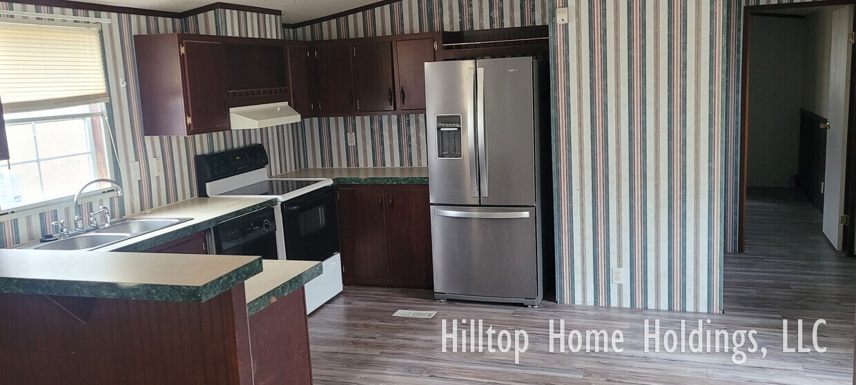 69 Hilltop Rd, Eldon, MO 65026 House Rental in Eldon, MO