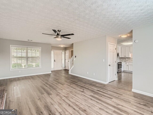 Foto del edificio - 2240 Blue Ridge Ln