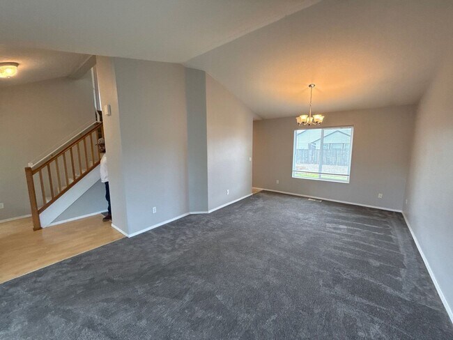 Foto del edificio - 4105 Windy Ave NE