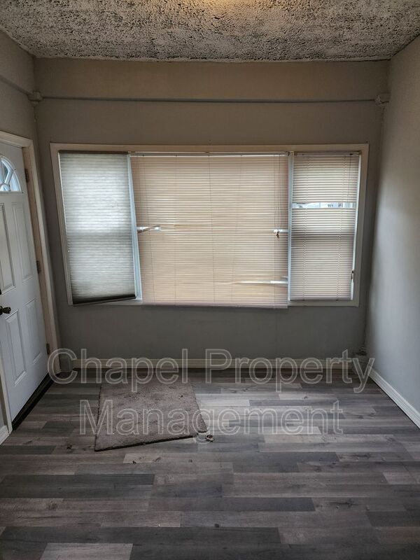 Foto del edificio - 6620 Lebanon Ave