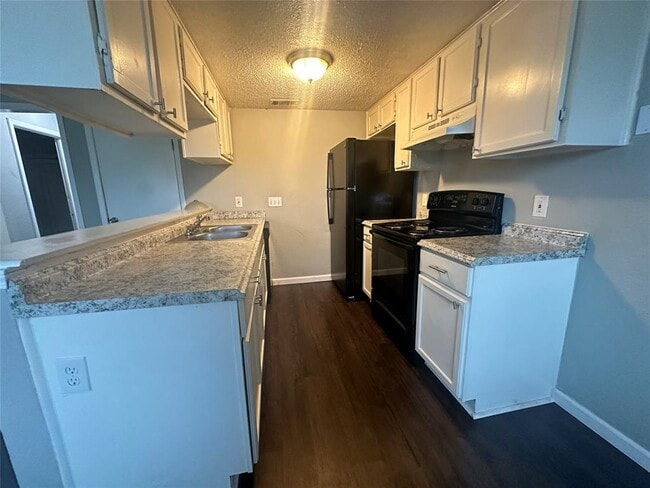 Building Photo - 6110 Wheless Cove