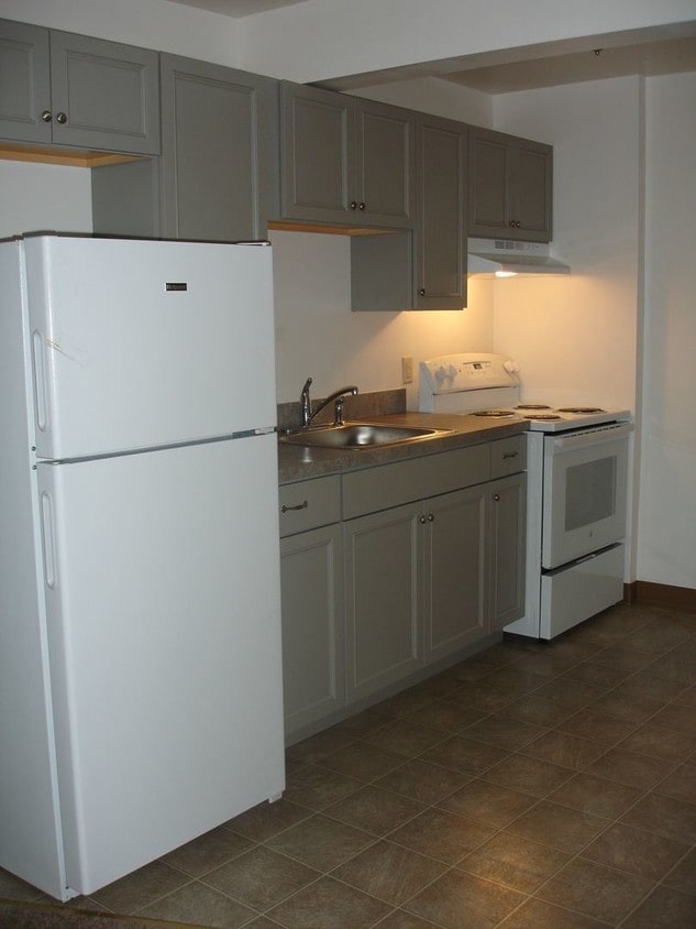 675 E Main St, Ephrata, PA 17522 Room for Rent in Ephrata, PA