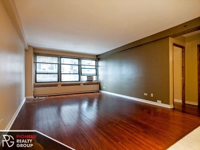 Building Photo - 4180 N Marine Dr