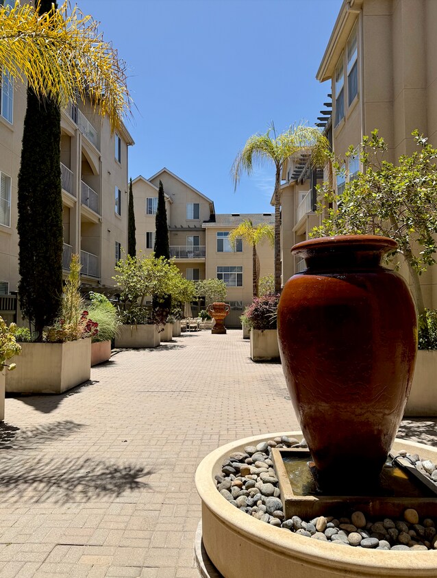 Foto principal - Parc Crossing 1 Bed 1 Bath Unit in Mountai...