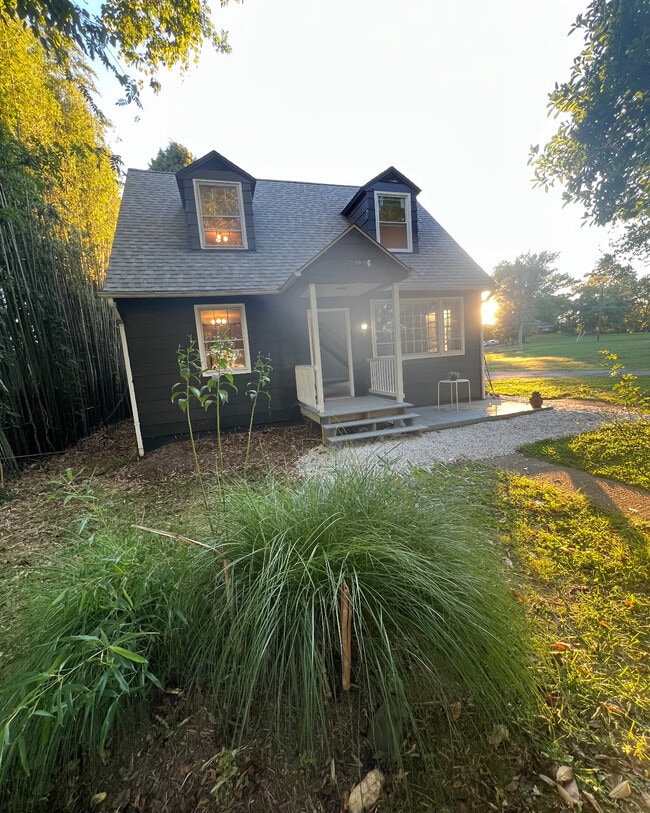 Building Photo - 5930 Muncaster Mill Rd