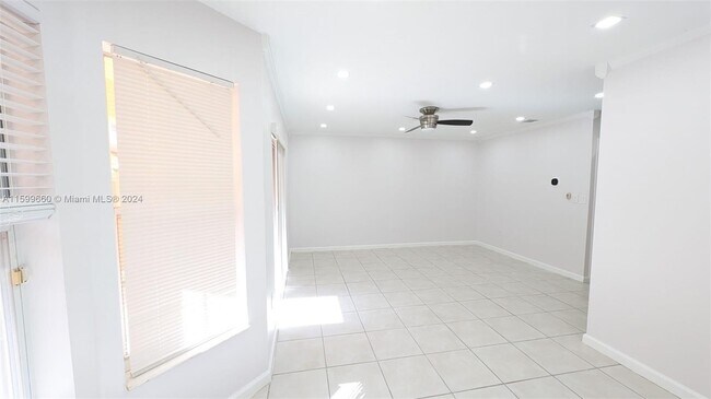 Foto del edificio - 210 Mahogany Terrace