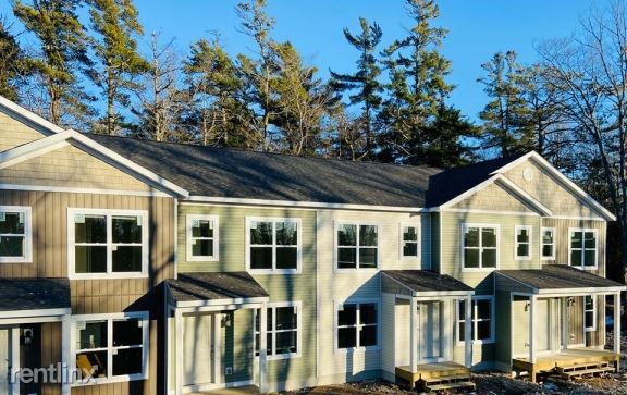Building Photo - 2 br, 1.5 bath Townhome - Forest Way Townh...