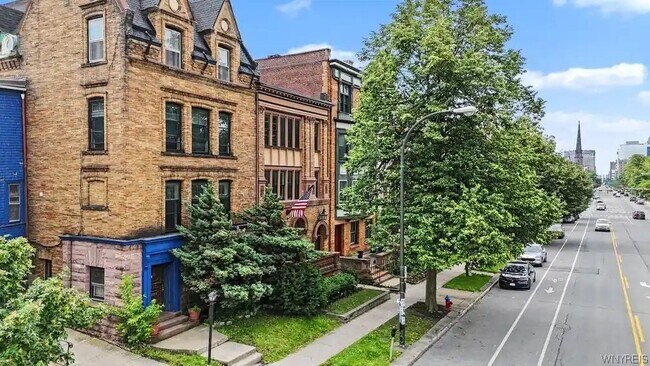 Foto del edificio - 493 Delaware Ave